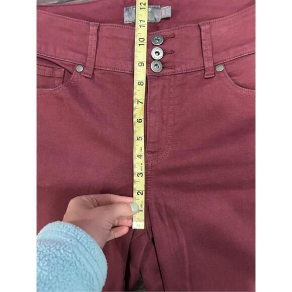 Torrid Feel The Fit Super Soft Five Pocket Style Jegging Burgundy Size 10R - Picture 10 of 11